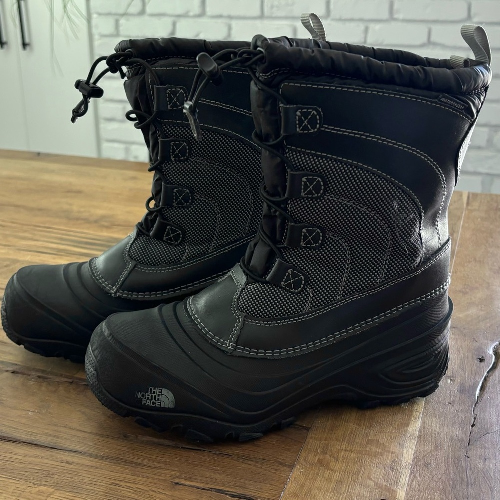 Kids NORTH FACE Winter Snow BOOTS Black Size 5 Youth